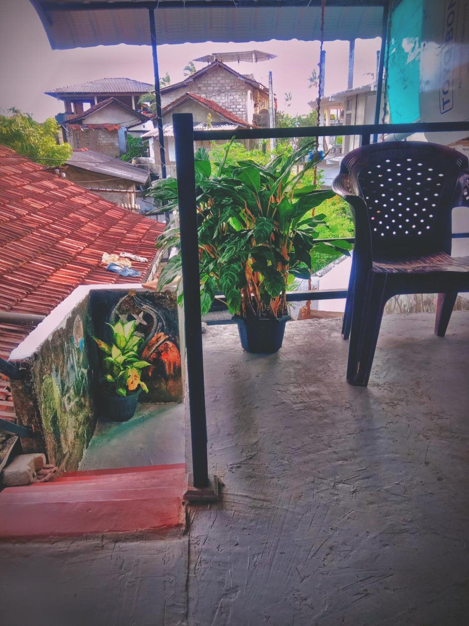 Sandaru Surffing Inn Weligama Exterior foto