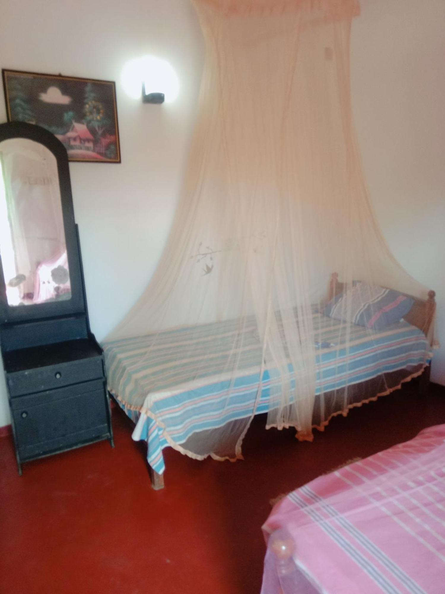 Sandaru Surffing Inn Weligama Habitación foto