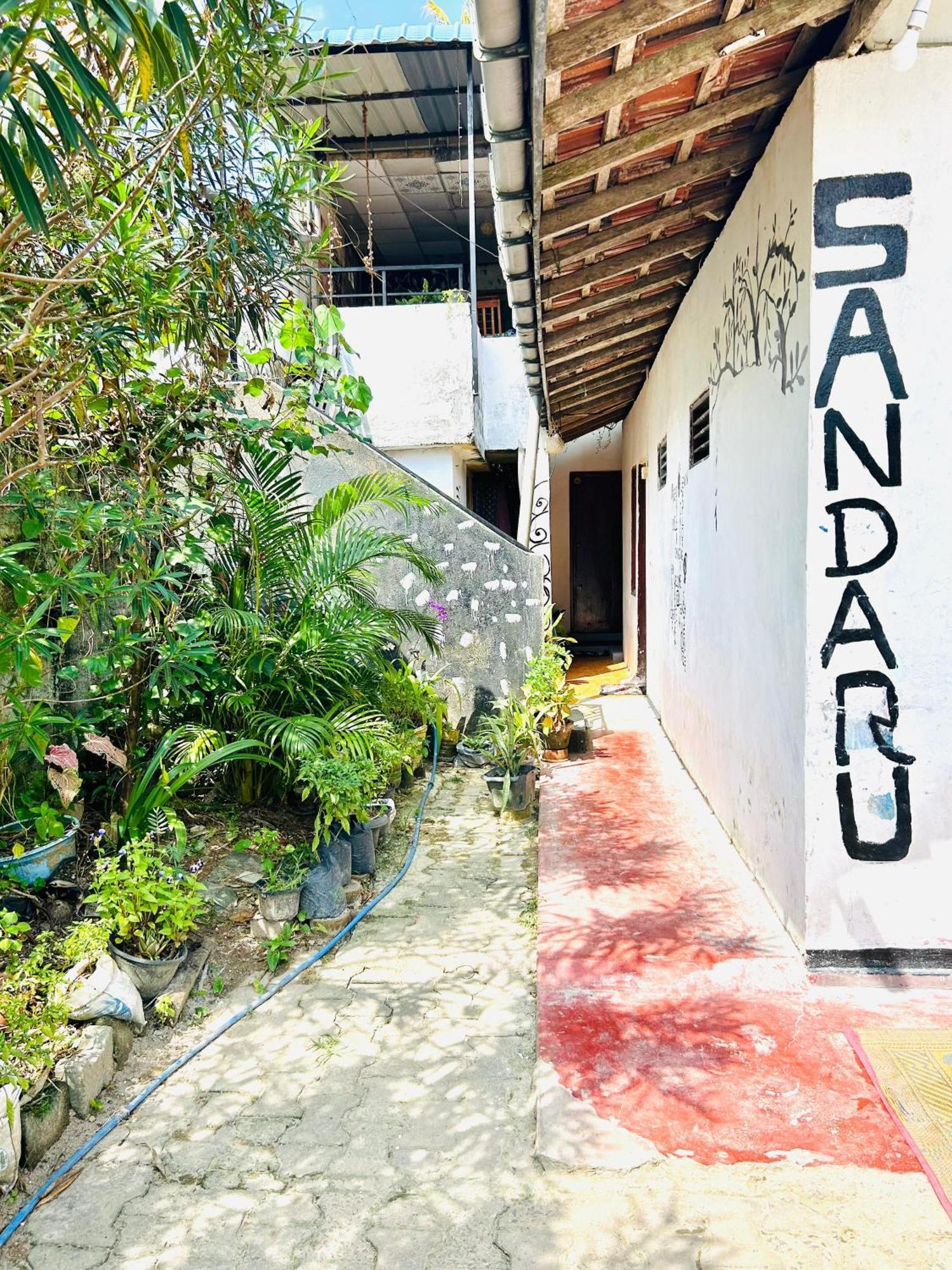 Sandaru Surffing Inn Weligama Exterior foto